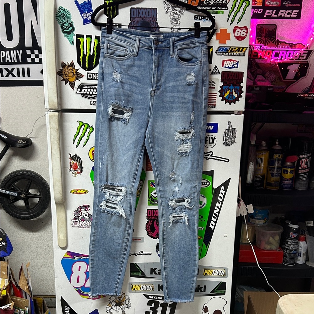 Cello Light Blue Distressed Jeans | High Rise (Size 9)